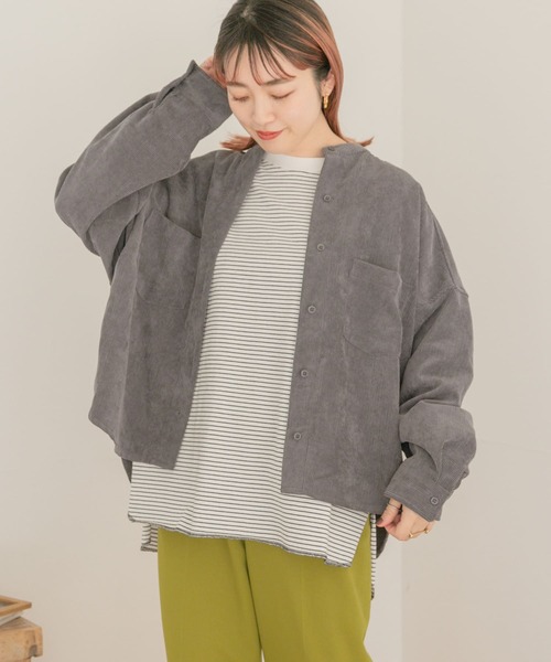 ITEMS URBANRESEARCH（アイテムズ アーバンリサーチ）の「コーデュロイビッグシャツ（シャツ/ブラウス・レディース・ライトカーキ/チャコールグレー/ブラウン/アイボリー/ベージュ・FREE）」の10枚目の写真
