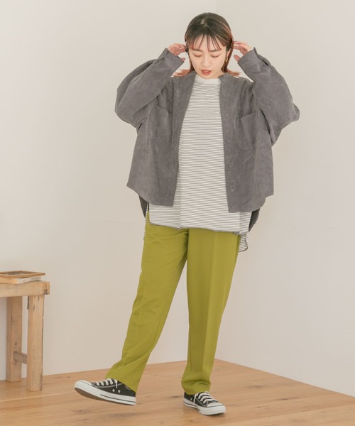 ITEMS URBANRESEARCH（アイテムズ アーバンリサーチ）の「コーデュロイビッグシャツ（シャツ/ブラウス・レディース・ライトカーキ/チャコールグレー/ブラウン/アイボリー/ベージュ・FREE）」の6枚目の写真