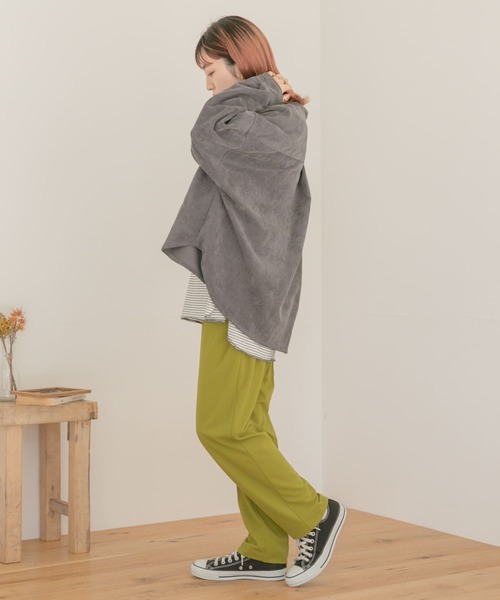 ITEMS URBANRESEARCH（アイテムズ アーバンリサーチ）の「コーデュロイビッグシャツ（シャツ/ブラウス・レディース・ライトカーキ/チャコールグレー/ブラウン/アイボリー/ベージュ・FREE）」の11枚目の写真