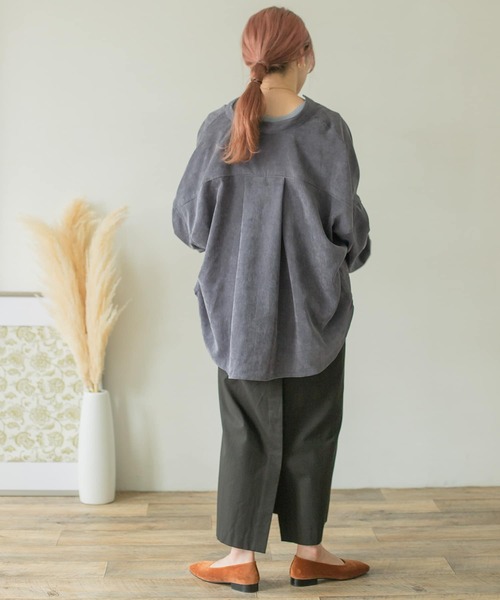 ITEMS URBANRESEARCH（アイテムズ アーバンリサーチ）の「コーデュロイビッグシャツ（シャツ/ブラウス・レディース・ライトカーキ/チャコールグレー/ブラウン/アイボリー/ベージュ・FREE）」の12枚目の写真