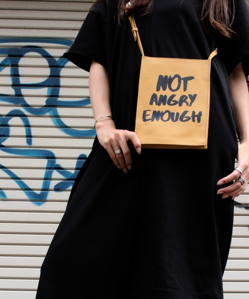 intoxic.（イントキシック）の「WEB限定【intoxic.】イナフ　クロスキャリー（ショルダーバッグ・レディース・ブラック/ベージュ/ブルー・FREE）」の16枚目の写真