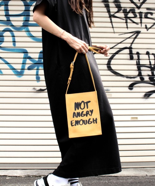 intoxic.（イントキシック）の「WEB限定【intoxic.】イナフ　クロスキャリー（ショルダーバッグ・レディース・ブラック/ベージュ/ブルー・FREE）」の15枚目の写真