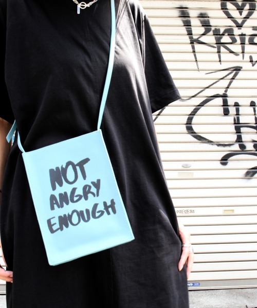 intoxic.（イントキシック）の「WEB限定【intoxic.】イナフ　クロスキャリー（ショルダーバッグ・レディース・ブラック/ベージュ/ブルー・FREE）」の12枚目の写真