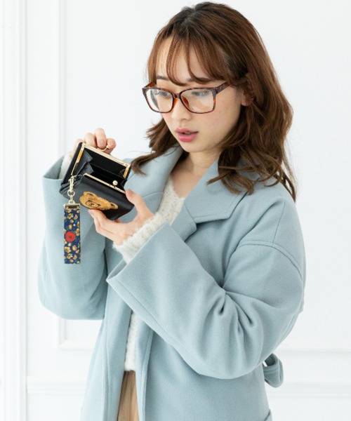 PAUL & JOE ACCESSOIRES（ポールアンドジョーアクセソワ）の「PAUL & JOE ACCESSOIRES (ポール＆ジョーアクセソワ) 口金ミニ財布 クマ刺繍 ポールアンドジョー PJA-W463（財布・レディース・ブラック/ピンク・FREE）」の4枚目の写真