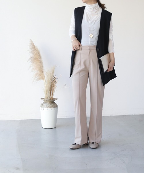 frames RAY CASSIN（フレームスレイカズン）の「【WEB限定】センタープレスブーツカットパンツ（スラックス・レディース・ベージュ/パープル/レッド/グリーン・FREE）」の14枚目の写真