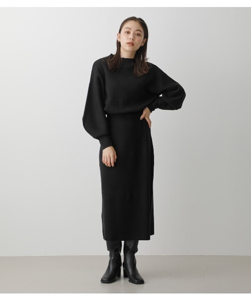 AZUL by moussy（アズールバイマウジー）の「BOTTLE NECK BLOUSING OP/ボトルネックブラウジングワンピ（ワンピース・レディース・ブラック/ダークグリーン/ライトブラウン・SMALL/MEDIUM）」の13枚目の写真