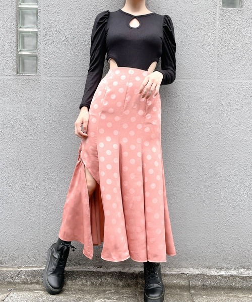 lilLilly(リルリリー)の「ドットサテンスリットスカート(スカート・レディース・ブルー/ピンク/ブラック・FREE)」の6枚目の写真