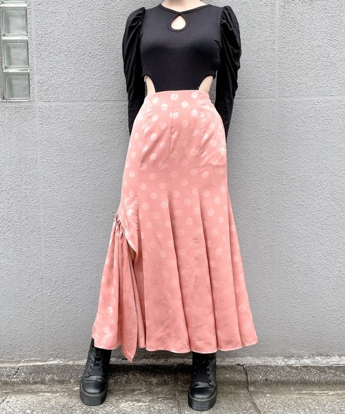 lilLilly(リルリリー)の「ドットサテンスリットスカート(スカート・レディース・ブルー/ピンク/ブラック・FREE)」の7枚目の写真