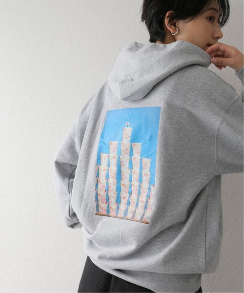 JOURNAL STANDARD(ジャーナルスタンダード)の「【NOODLE JOURNAL/ヌードル ジャーナル】フォトスウェット フーディ(パーカー・レディース・チャコールグレー/ブラック・LARGE/X-LARGE)」の2枚目の写真