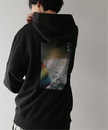 JOURNAL STANDARD（ジャーナルスタンダード）の「【NOODLE JOURNAL/ヌードル ジャーナル】フォトスウェット フーディ（パーカー・レディース）」