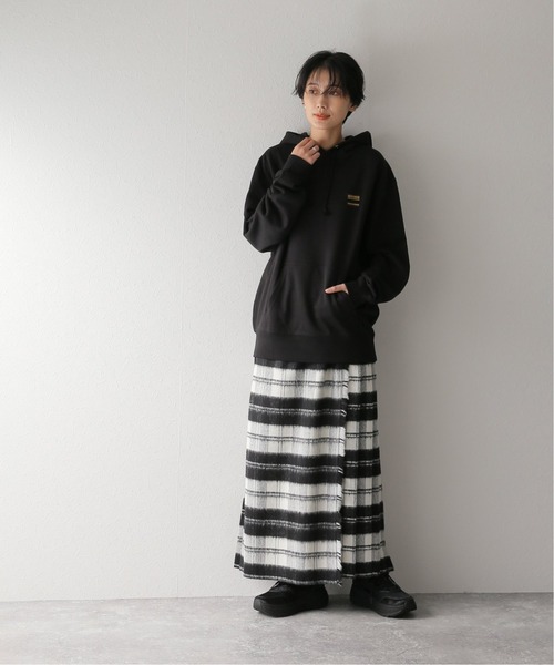 JOURNAL STANDARD(ジャーナルスタンダード)の「【NOODLE JOURNAL/ヌードル ジャーナル】フォトスウェット フーディ(パーカー・レディース・チャコールグレー/ブラック・LARGE/X-LARGE)」の3枚目の写真