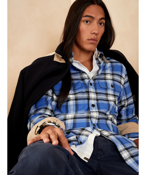 Banana Republic(バナナリパブリック)の「ヘビー フランネル シャツジャケット(シャツ/ブラウス・メンズ・ブルー/レッド・M/L/S/XL)」の5枚目の写真