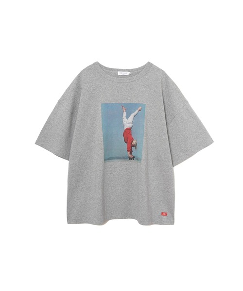 AMERICAN RAG CIE（アメリカンラグシー）の「LIFE Skateboard Tee（Tシャツ/カットソー・メンズ・オフホワイト/グレー・SMALL/MEDIUM/LARGE）」の18枚目の写真