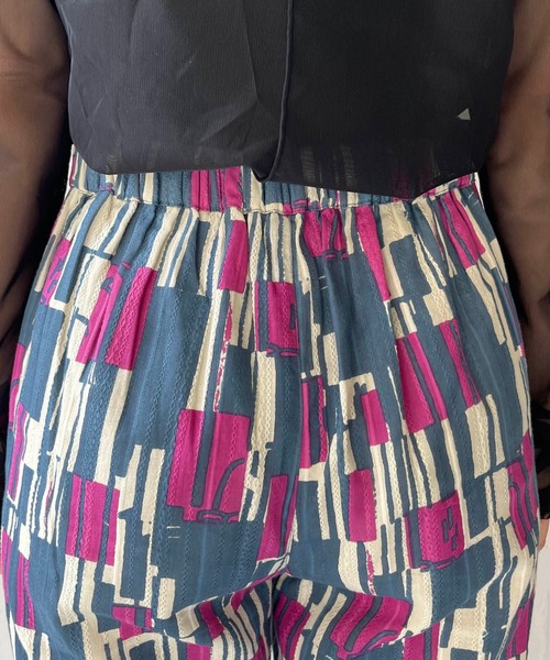 CAPRICIEUX LE'MAGE（カプリシューレマージュ）の「ジオメトリックパンツ（その他パンツ・レディース・ブラック/ブルー・FREE）」の3枚目の写真