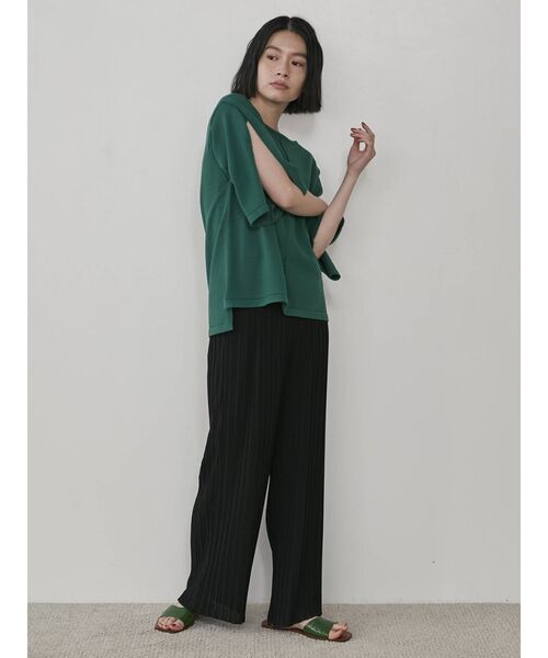 COTORICA(コトリカ)の「スリットスリーブウォッシャブルニット(ニット/セーター・レディース・ブラック/ベージュ/グリーン・FREE)」の21枚目の写真