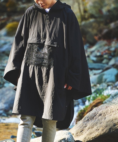 Franklin Climbing（フランクリンクライミング）の「【GO OUT 7月号掲載】【Franklin Climbing】リバーポンチョ（レインコート/ポンチョ・メンズ・ブラック/オリーブ・M/XL/L）」の11枚目の写真