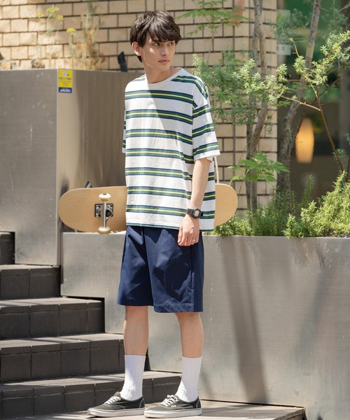 Rocky Monroe（ロッキーモンロー）の「オーバーサイズ USAコットン クルーネック半袖ボーダーTシャツ（Tシャツ/カットソー・メンズ・ブラック/ネイビー/オフホワイト/グリーン/ホワイト×ブラック/チャコール/ネイビー系・M/L/XL）」の10枚目の写真