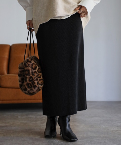 Bonjour Sagan（ボンジュールサガン）の「プリーツタイトスカート（スカート・レディース・ブラック/ライトベージュ/カーキ系/ダークグリーン/マスタード/テラコッタ・FREE）」の3枚目の写真