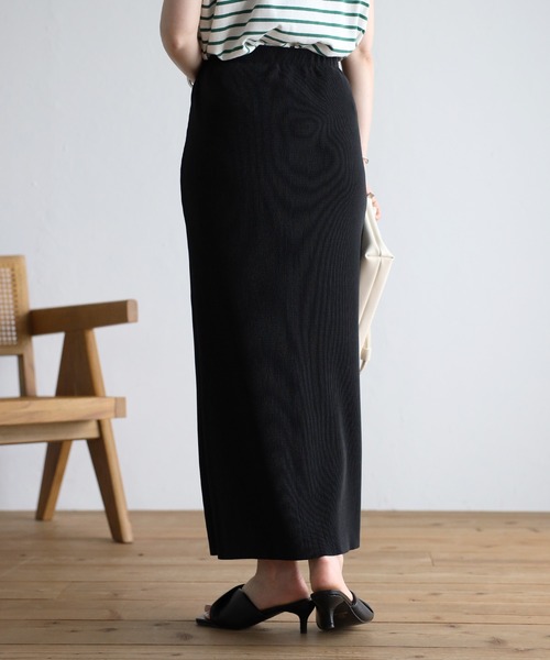 Bonjour Sagan（ボンジュールサガン）の「プリーツタイトスカート（スカート・レディース・ブラック/ライトベージュ/カーキ系/ダークグリーン/マスタード/テラコッタ・FREE）」の13枚目の写真