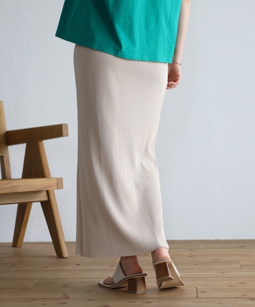 Bonjour Sagan（ボンジュールサガン）の「プリーツタイトスカート（スカート・レディース・ブラック/ライトベージュ/カーキ系/ダークグリーン/マスタード/テラコッタ・FREE）」の8枚目の写真