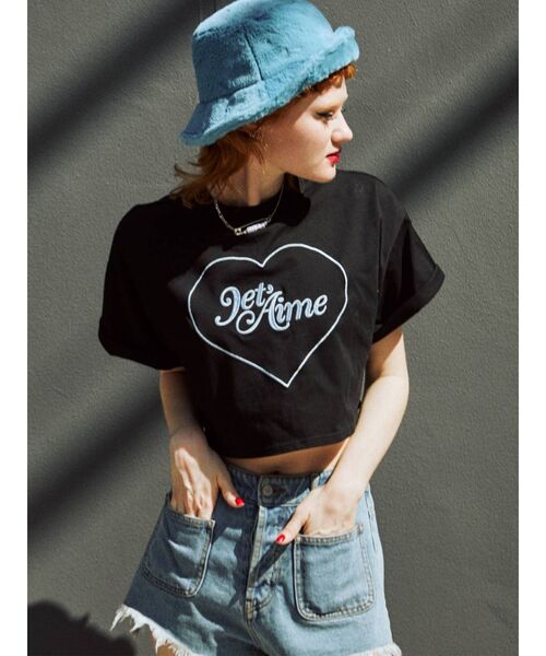 jouetie（ジュエティ）の「ハートクロップド Tシャツ（Tシャツ/カットソー・レディース・ブラック/オフホワイト/ピンク・MEDIUM）」の4枚目の写真