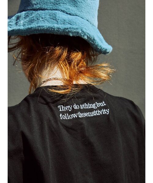 jouetie（ジュエティ）の「ハートクロップド Tシャツ（Tシャツ/カットソー・レディース・ブラック/オフホワイト/ピンク・MEDIUM）」の6枚目の写真