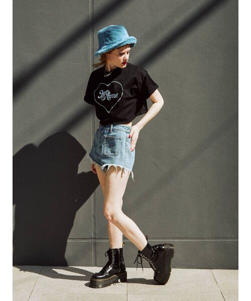 jouetie（ジュエティ）の「ハートクロップド Tシャツ（Tシャツ/カットソー・レディース・ブラック/オフホワイト/ピンク・MEDIUM）」の8枚目の写真