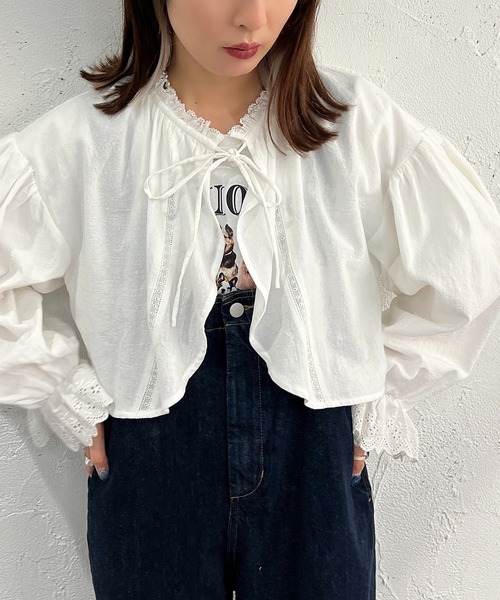 apres jour mignon(アプレジュールミニョン)の「ボレロブラウス【ZOZOTOWN限定アイテム】(シャツ/ブラウス・レディース・オフホワイト/グリーン系その他/ピンク/ブラック・フリー/X-LARGE)」の5枚目の写真