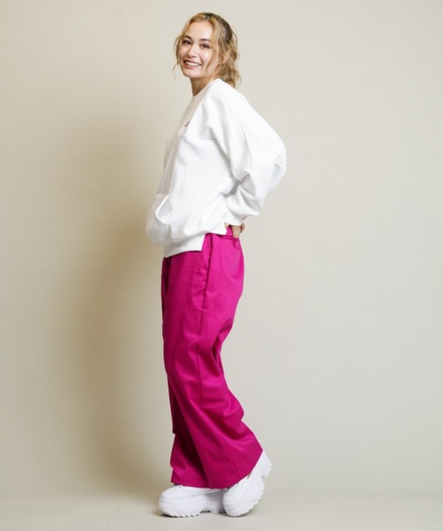 adidas（アディダス）の「adidas/アディダス  ビッグシルエット/オーバーサイズ/スリーストライプスバックプリントスウェット   CK591（スウェット・レディース・ブラック/グリーン/ホワイト・L/M）」の10枚目の写真