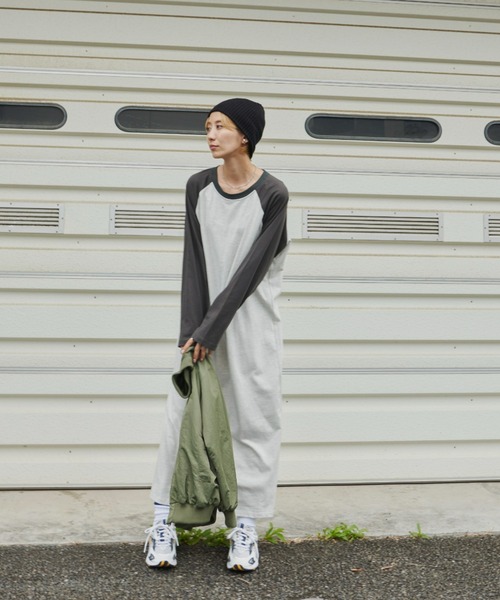 Auntie Rosa Holiday（アンティローザホリデー）の「ラグランスリーブBIGワンピース（ワンピース・レディース・チャコールグレー/ブラック・FREE）」の7枚目の写真