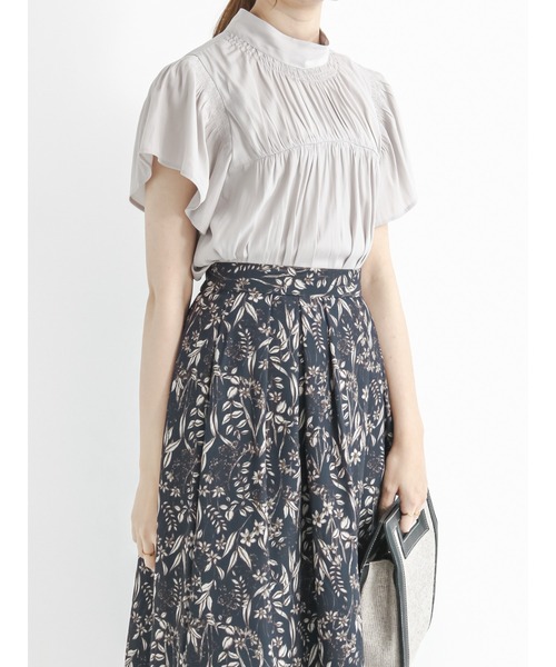 Te chichi(テチチ)の「スタンドカラーシャーリングブラウス(シャツ/ブラウス・レディース・グレー/ブルー/チャコール・フリ-)」の2枚目の写真