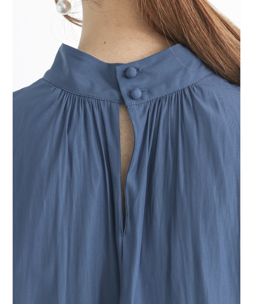 Te chichi(テチチ)の「スタンドカラーシャーリングブラウス(シャツ/ブラウス・レディース・グレー/ブルー/チャコール・フリ-)」の7枚目の写真