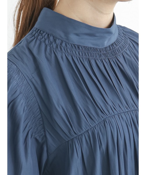 Te chichi(テチチ)の「スタンドカラーシャーリングブラウス(シャツ/ブラウス・レディース・グレー/ブルー/チャコール・フリ-)」の12枚目の写真