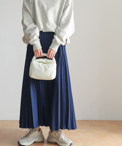 URBAN RESEARCH DOORS（アーバンリサーチドアーズ）の「ランダムプリーツロングスカート（スカート・レディース・パープル/ネイビー/キャメル・MEDIUM）」の12枚目の写真