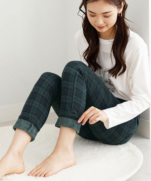 BELLUNA PLUS(ベルーナ)の「ポカポカすっきり静電防止付裏ファーパンツ股下64cm(その他パンツ・レディース・ブラック/チャコール/チャコールグレー/ベージュ系/ブラック系/ネイビー系/ネイビー系2/グレー系その他・X-LARGE/MEDIUM/SMALL/LARGE)」の19枚目の写真