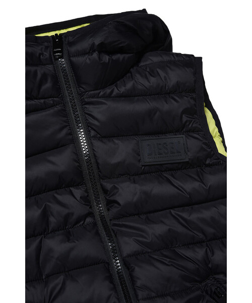 DIESEL(ディーゼル)の「キッズ 中綿ナイロンベスト フーディー(その他アウター・キッズ・ブラック/バーガンディー/カーキ/ブルー/パープル・12Y/4Y/8Y/10Y/14Y/6Y)」の6枚目の写真
