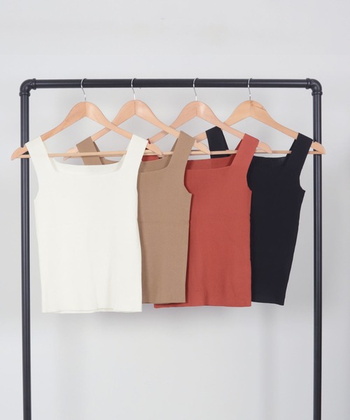 ETRE TOKYO / 新品・未使用 スクエアネックニットタンク　ベージュ SNAP TOBI │ ETRE TOKYO official online store(エトレトウキョウ)