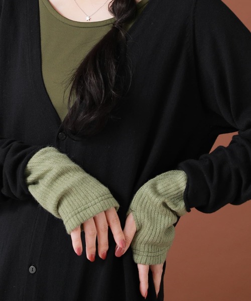 osharewalker（オシャレウォーカー）の「【廃盤】『裏起毛リブ袖切替インナーカットソー』（Tシャツ/カットソー・レディース・ブラック/杢グレー/グリーン/ネイビー・M/L/LL）」の5枚目の写真