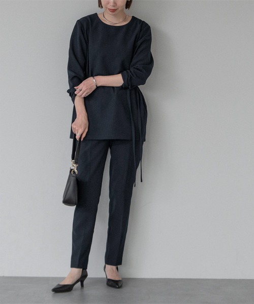 UR'S(ユアーズ)の「ポインテッドトゥシャロウデザインパンプス(パンプス・レディース・ベージュ/ブラック・S/M/L/LL)」の4枚目の写真