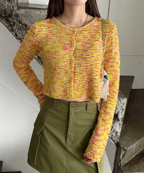 EPIMI E'PIMMY(エピミエピミー)の「【ハンドウォッシャブル】カールヤーンコンパクトクルーカーディガン(カーディガン/ボレロ・レディース・ピンク/カラフル/オフホワイト/ブルー/グレー/ワインレッド・MEDIUM)」の11枚目の写真