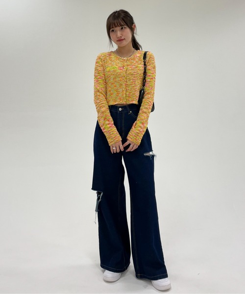 EPIMI E'PIMMY(エピミエピミー)の「【ハンドウォッシャブル】カールヤーンコンパクトクルーカーディガン(カーディガン/ボレロ・レディース・ピンク/カラフル/オフホワイト/ブルー/グレー/ワインレッド・MEDIUM)」の7枚目の写真