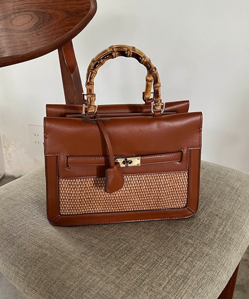 CAPRICIEUX LE'MAGE（カプリシューレマージュ）の「〈LE VERNIS/ル・ベルニ〉ザツザイMIXボストンバッグ（ハンドバッグ・レディース・ブラック/キャメル・FREE）」の2枚目の写真