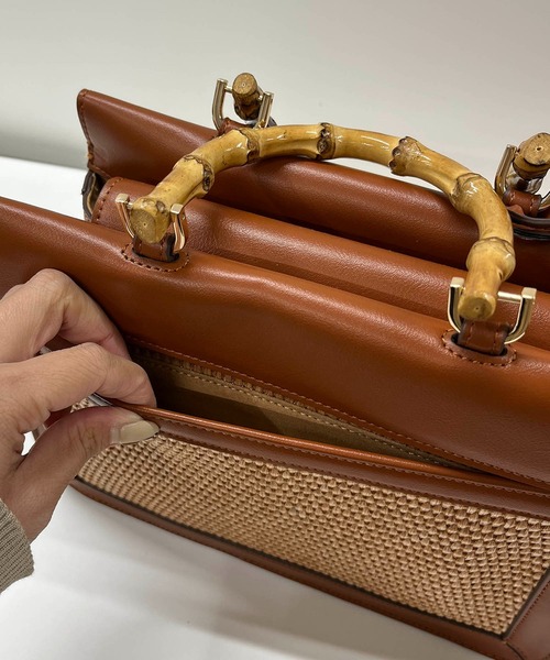 CAPRICIEUX LE'MAGE（カプリシューレマージュ）の「〈LE VERNIS/ル・ベルニ〉ザツザイMIXボストンバッグ（ハンドバッグ・レディース・ブラック/キャメル・FREE）」の13枚目の写真