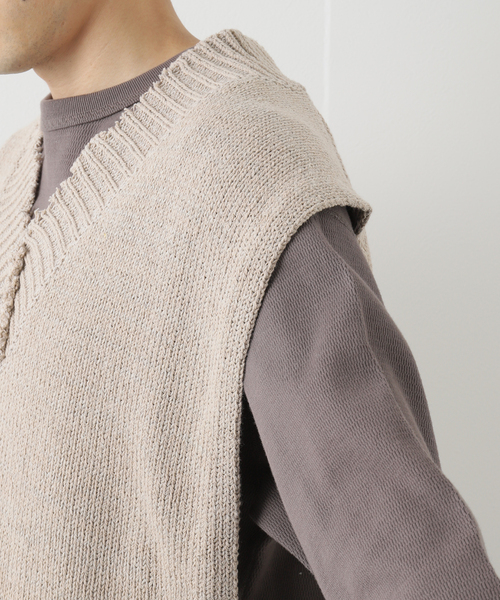 Maison Margiela（メゾンマルジェラ）の「【MAISON MARGIELA / メゾン マルジェラ】Destroyed cotton vest（ベスト・メンズ・アイボリー・MEDIUM）」の9枚目の写真