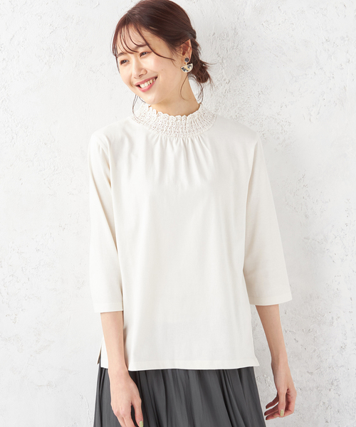 Petit Honfleur(プチオンフルール)の「レースシャーリングプルオーバー(Tシャツ/カットソー・レディース・アイボリー/サックスブルー・L/M)」の2枚目の写真