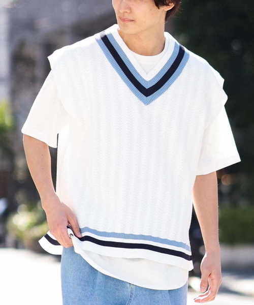 a.v.v(アーヴェヴェ)の「【2SET 】レイヤードカットソー付きチルデンニット(ベスト・メンズ・アイボリー/ミント/グリーン・46/48)」の14枚目の写真