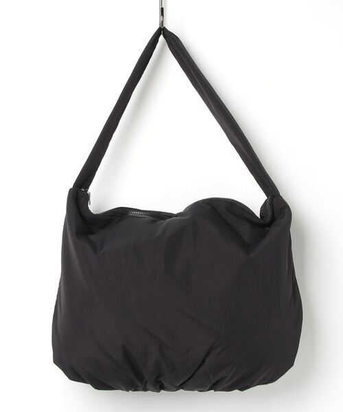 Figments（フィグメンツ）の「パデッドショルダーバッグ（ショルダーバッグ・レディース・ブラック/ホワイト・FREE）」の10枚目の写真