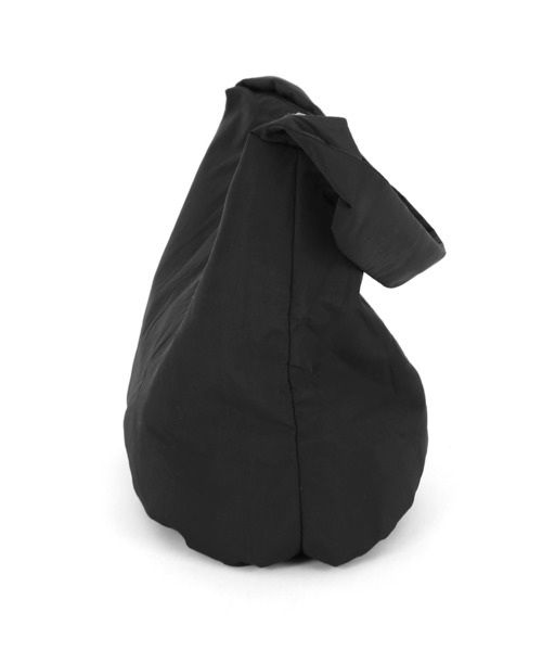 Figments（フィグメンツ）の「パデッドショルダーバッグ（ショルダーバッグ・レディース・ブラック/ホワイト・FREE）」の11枚目の写真