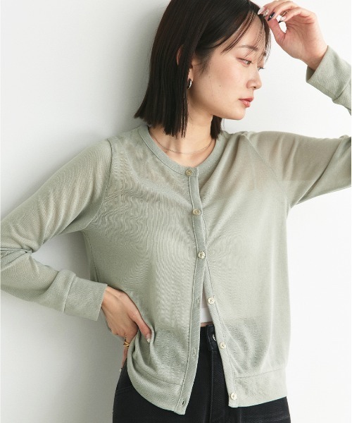 ad thie（アドティエ）の「シアー クルーネック ショート UV対策 カーディガン（カーディガン/ボレロ・レディース・パープル/マスタード/ターコイズブルー/アイボリー/ブラック/グリーン/ベージュ/ネイビー/ピンク/オレンジ系その他4/ライトグリーン/モカ/レッド/ライトグレー・FREE）」の7枚目の写真