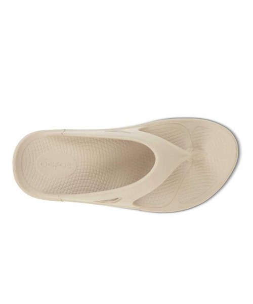 OOFOS（ウーフォス）の「OOFOS/ウーフォス OOriginal リカバリーサンダル　WOMENS ウィメンズ（サンダル・レディース・ブラック/タン/その他18・25.0/23.0/24.0）」の3枚目の写真